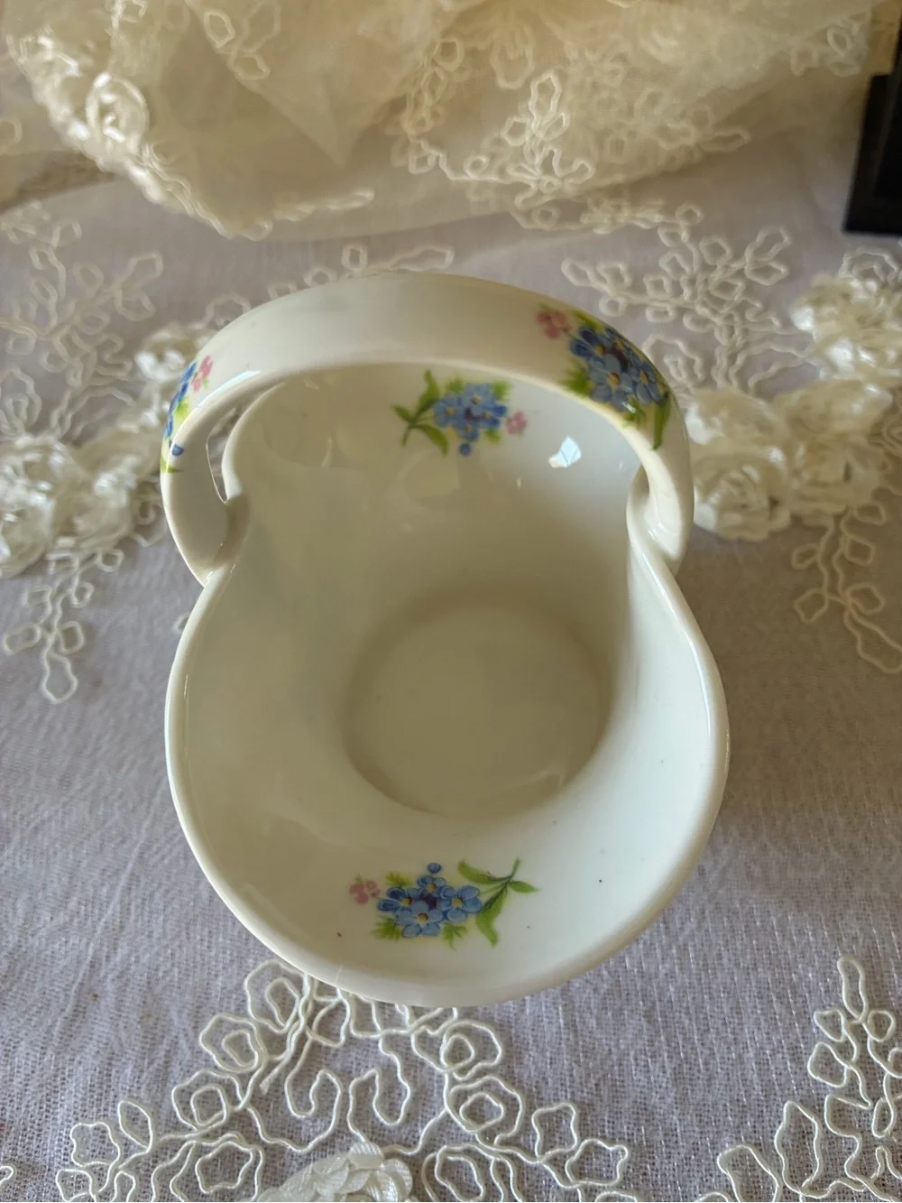 Porcelain Blue Floral Handle Basket - Elegant Home Dining Accent
